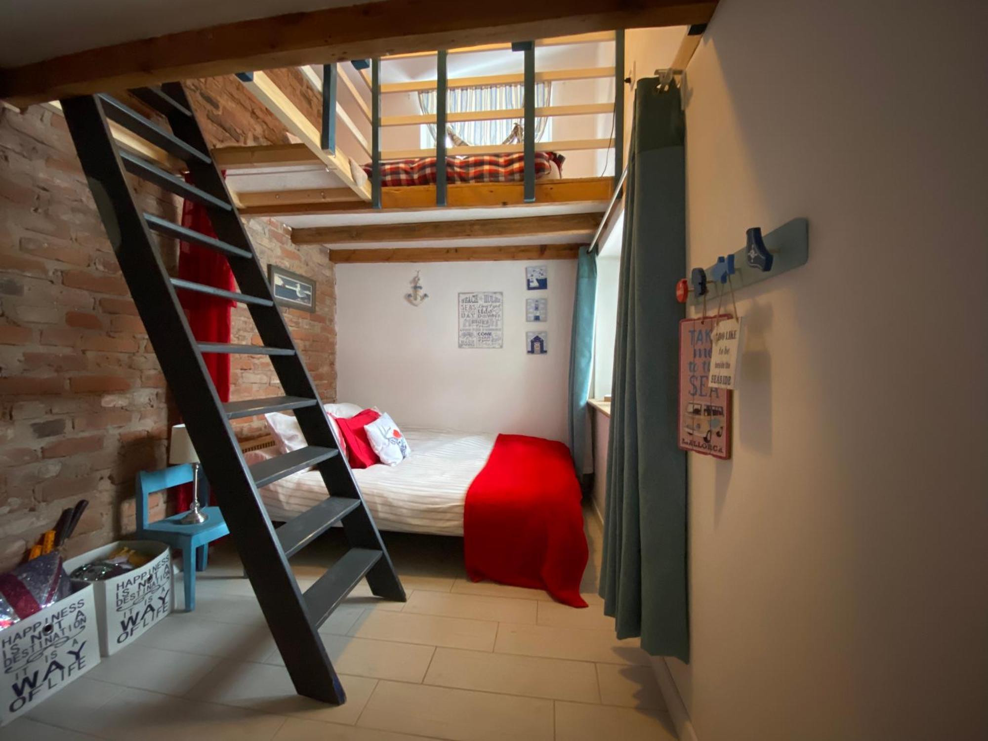 Holiday home Caloroczny Blisko Lasu I Morza Na Urokliwej Dzialce 4300 M2 Gdansk